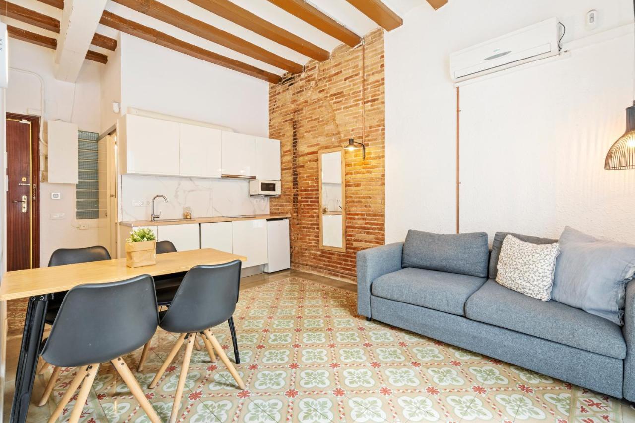 Flateli Borrell Apartment Barcelona Luaran gambar