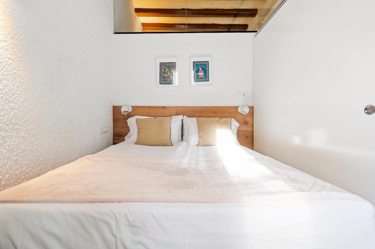 Flateli Borrell Apartment Barcelona Luaran gambar