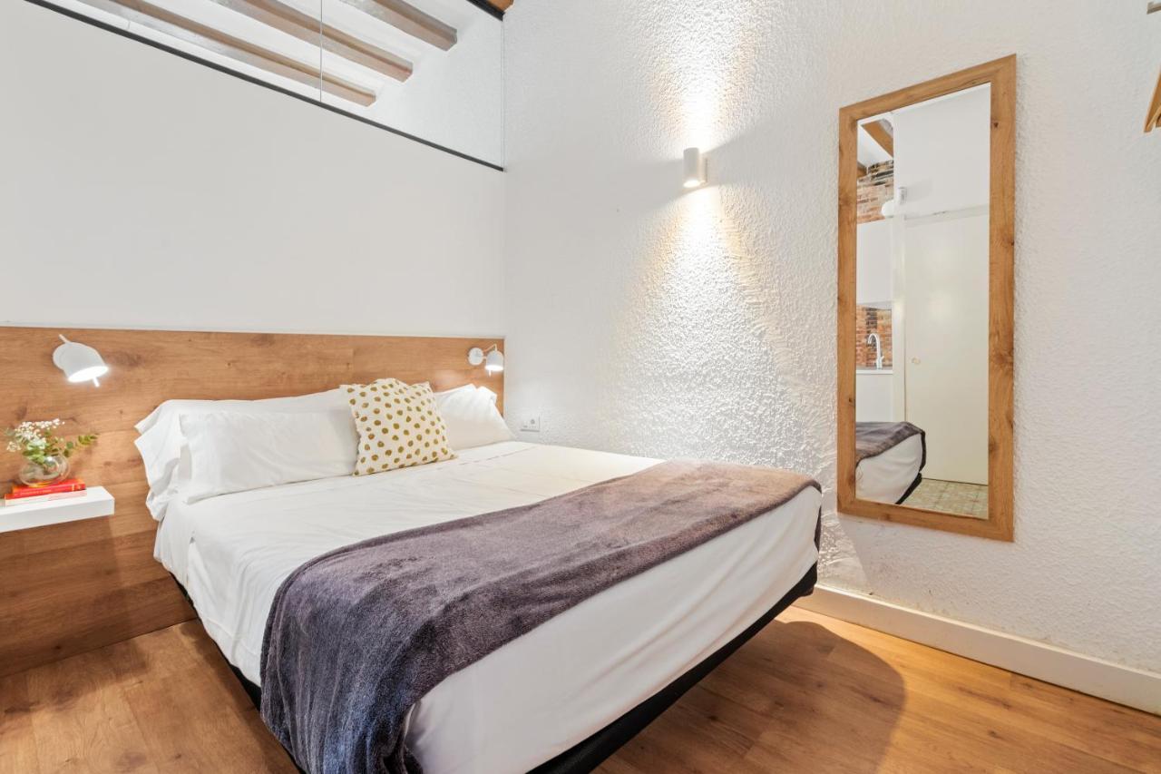 Flateli Borrell Apartment Barcelona Luaran gambar