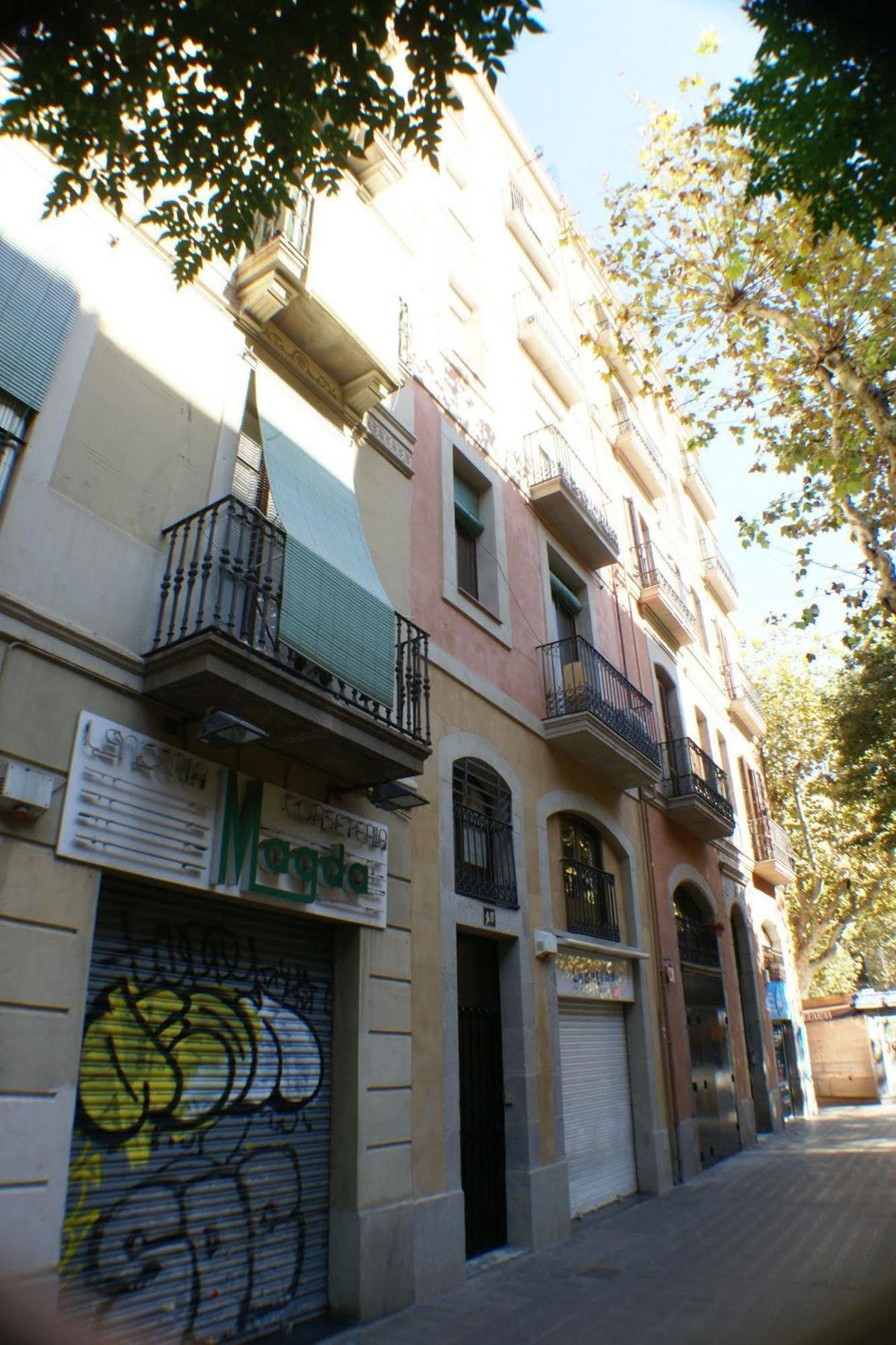 Flateli Borrell Apartment Barcelona Luaran gambar