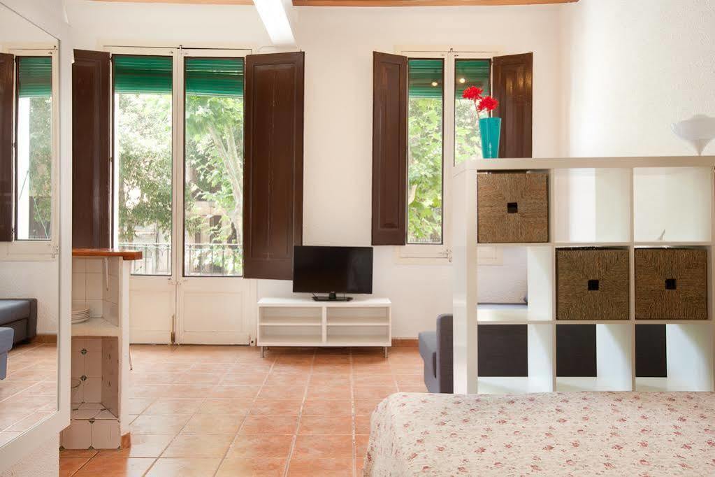 Flateli Borrell Apartment Barcelona Luaran gambar